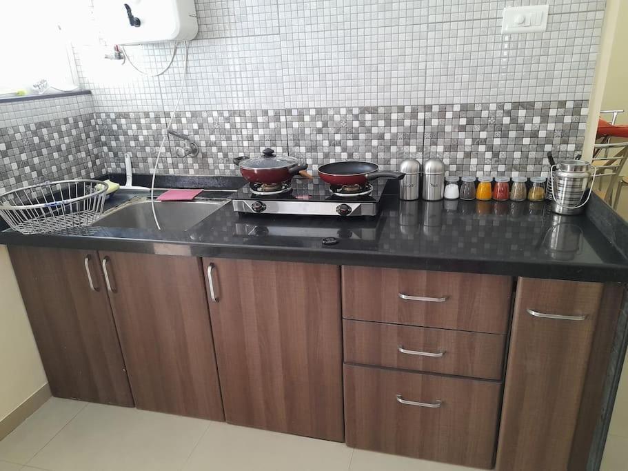 Hinjewadi Phase1 2bhk1ac Kitchen Apartment